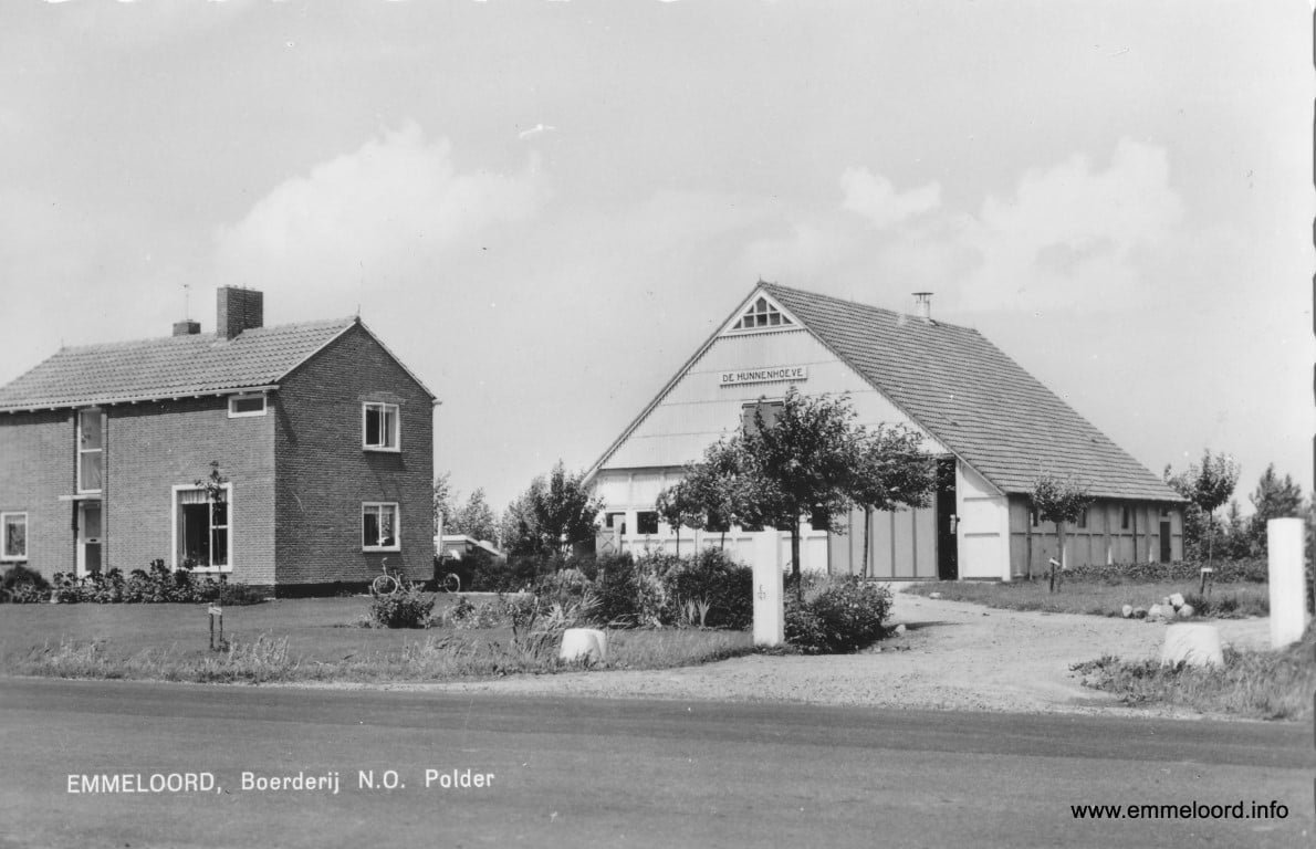 Schokbetonschuur-2.jpg Schokbetonschuur-2.jpg